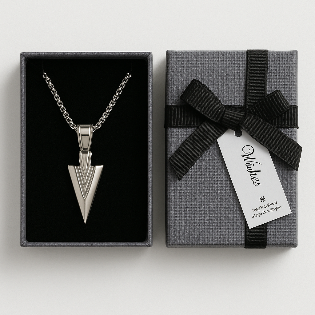 Men's Stainless Steel Arrowhead Necklace Viking Warrior Spear Head Charm Chain Pendant for Men Cloth Bro